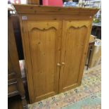 Pine wall cupboard (H: 117cm W: 93cm D: 37cm)