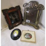 3 miniature pictures and Art Nouveau frame