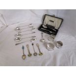 Collection of silver to include cased spoon & fork