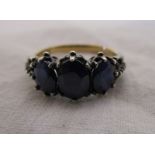 3 stone sapphire ring