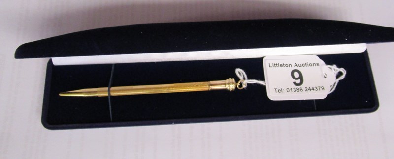 Birmingham hallmarked gold propelling pencil in box with blank cartouche - Image 2 of 7