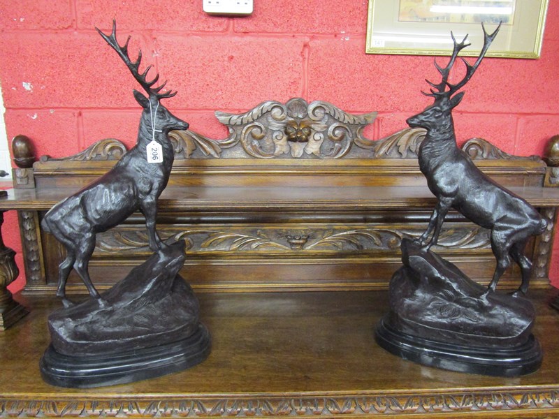 Bronzes - Large and impressive pair of stags on marble bases (H: 75cm)