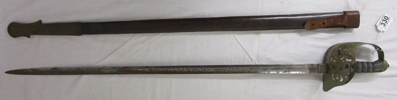George V sword in leather sheath - Marked Henry Wilkinson - Pall Mall London