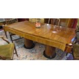 Fine Art Deco kingwood twin pedestal dining table (H: 77cm L: 184cm W: 99cm)