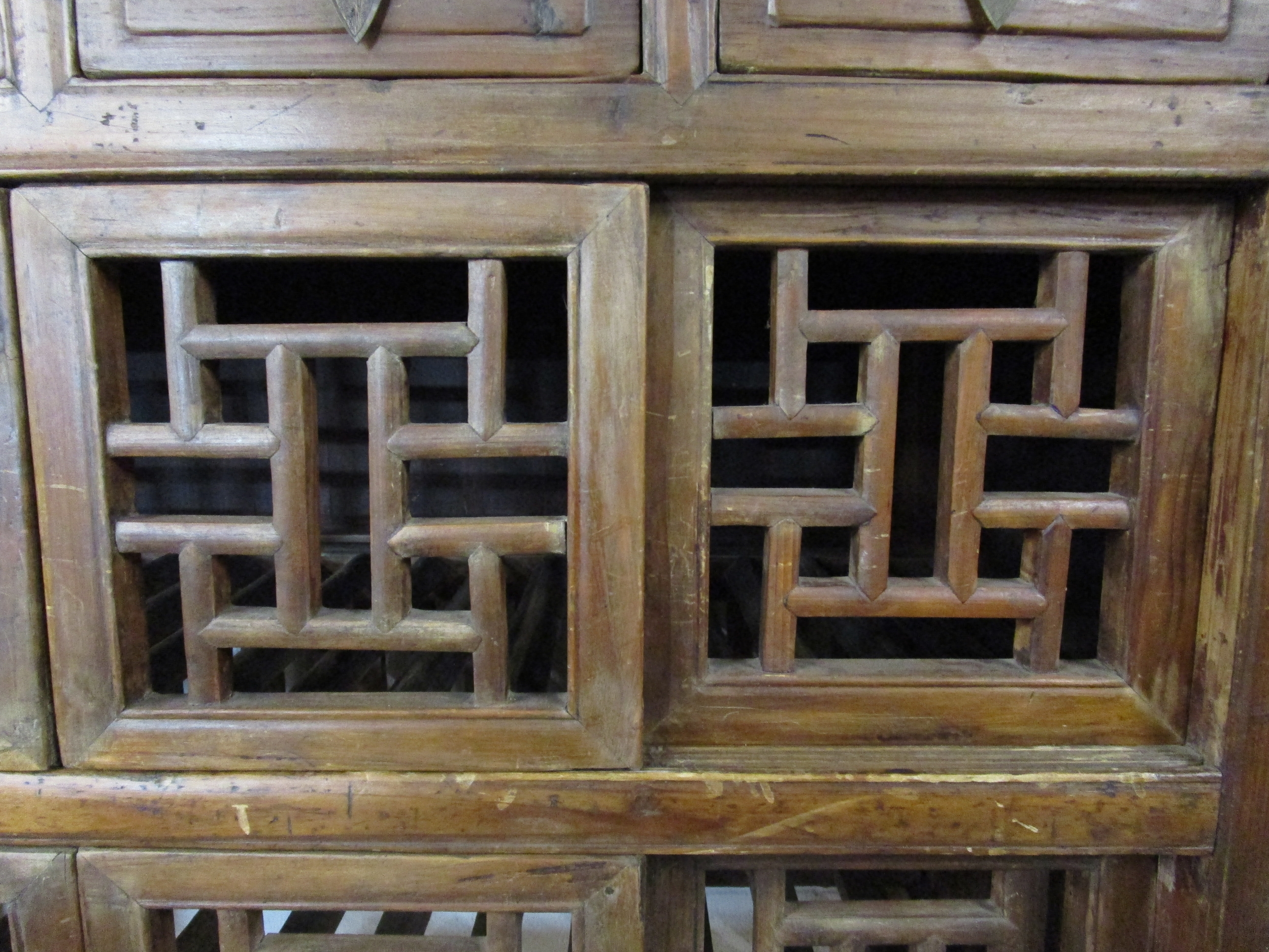 Interesting antique Chinese cabinet (H: 175cm W: 117cm D: 59cm) - Image 15 of 24