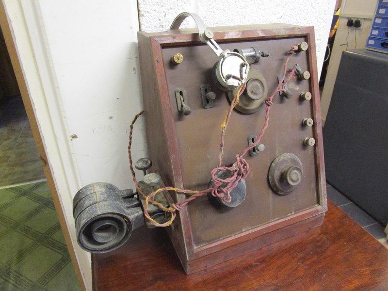 Early field radio