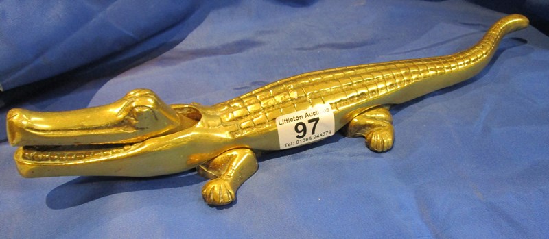 Crocodile brass nut cracker