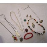 Assorted costume jewellery