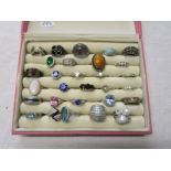 25 stone set rings in lidded jewellery box to include hallmarked silver & examples marked 925