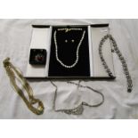 Pearl necklace & earrings with gold mounts together with a small collection of costume jewellery