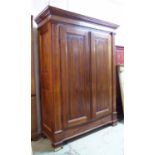 ARMOIRE,