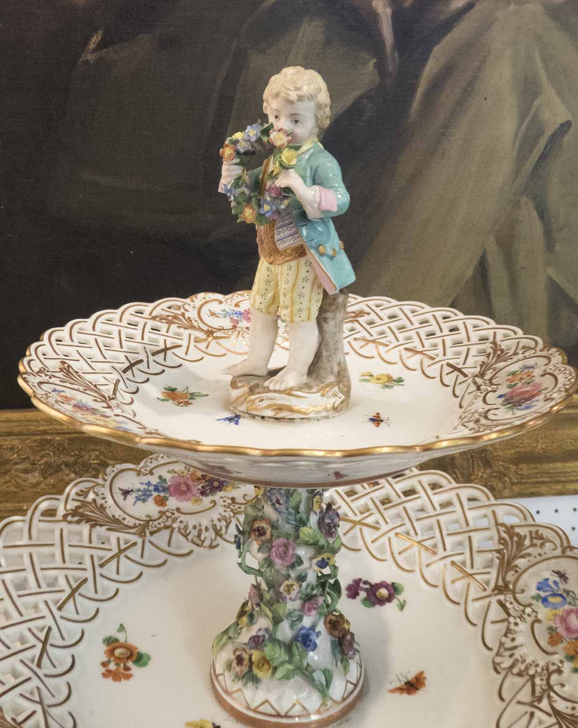 ANTIQUE MEISSEN PORCELAIN A PAIR OF RETICULLARD TWO TIER CAKE STANDS, circa 1870, - Image 4 of 7