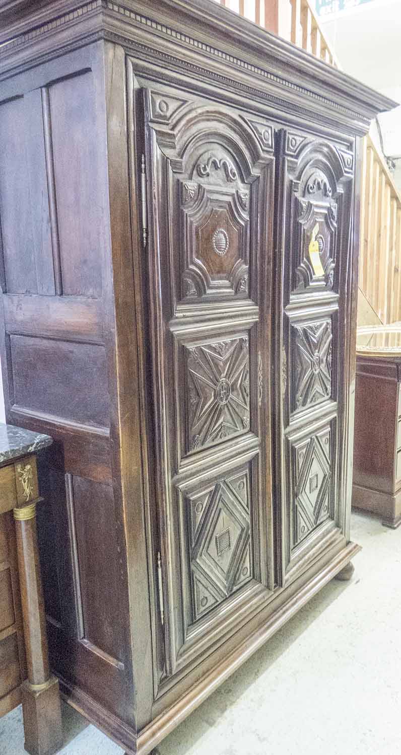 ARMOIRE, - Image 2 of 2
