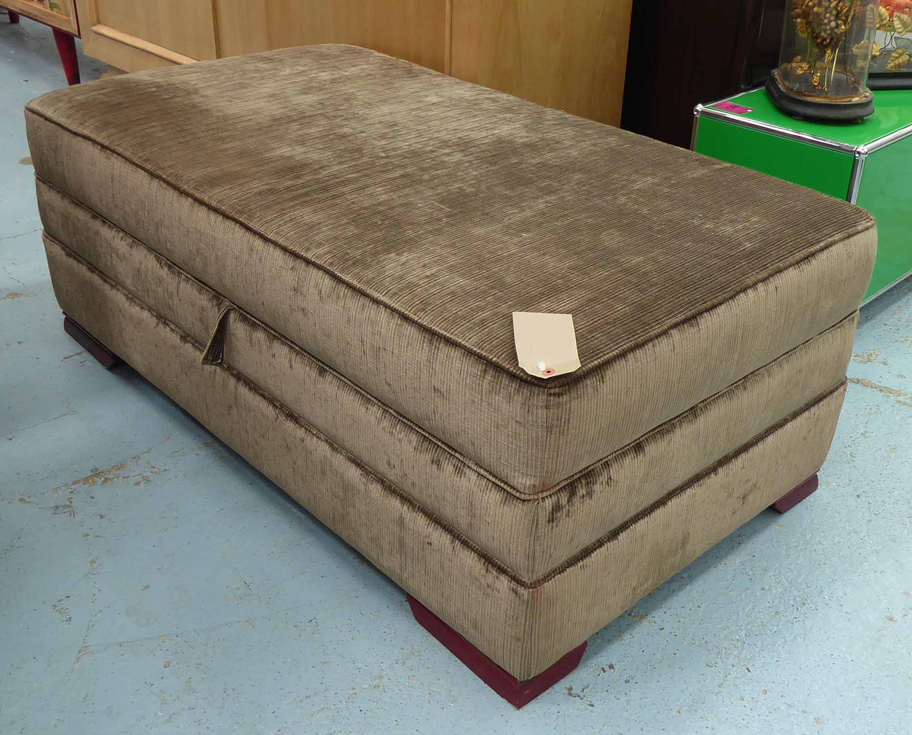 BOX OTTOMAN, velvet with a brown rising lid, 132cm x 71cm x 50cm H.