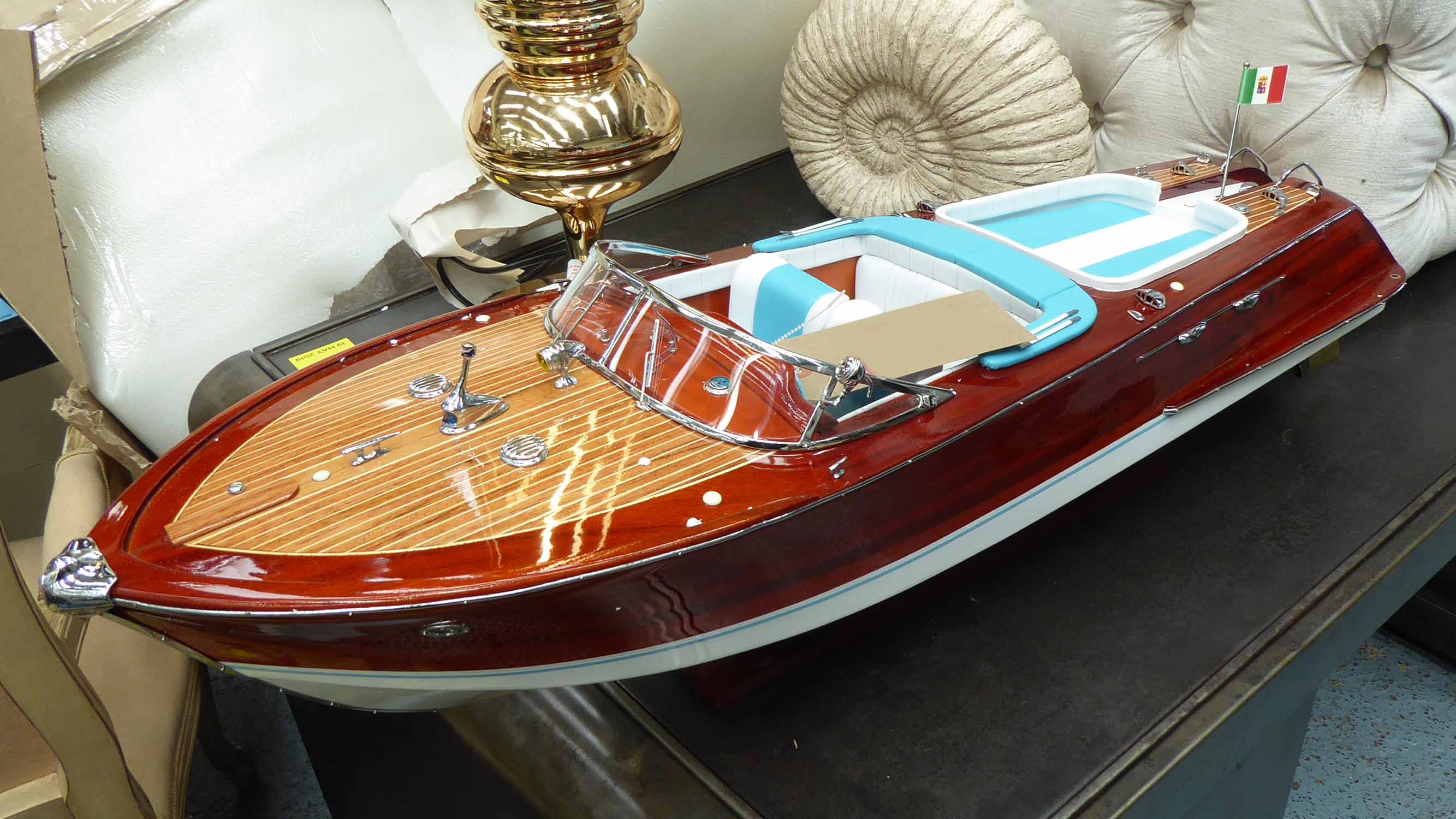 MODEL SPEEDBOAT RIVA, special plank on plank construction, 90cm L with stand.