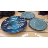 CONTEMPORARY PLATE COLLECTION, including a charger and four plates, 36cm largest.