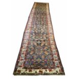 ANTIQUE FEREGHAN RUNNER, 505cm x 103cm,