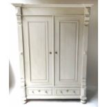 ARMOIRE,