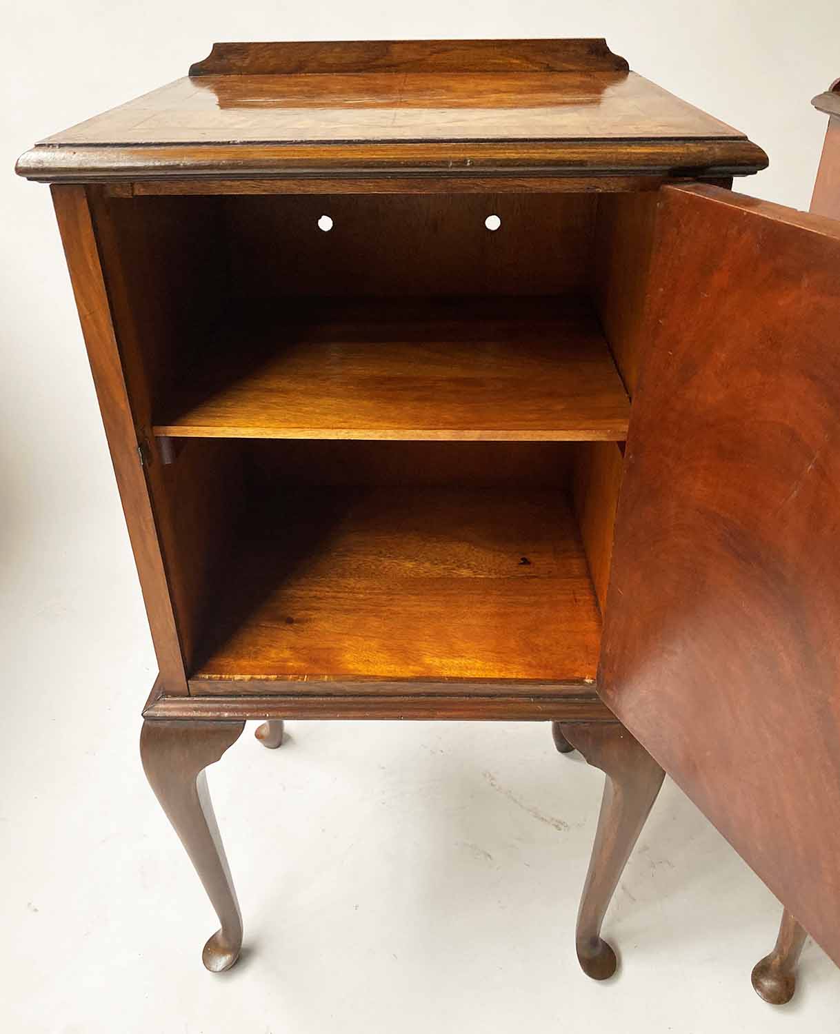 HEALS BEDSIDE CABINETS, - Image 3 of 4