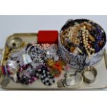 TRAY WITH VARIOUS COSTUME JEWELLERY