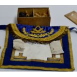 MASONIC APRON & BOXED CHESS PIECES