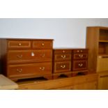 MODERN MAHOGANY 2 OVER 2 CHEST WITH PAIR OF MATCHING BEDSIDE CABINETS