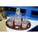 DECANTER STAND WITH DECANTER & 4 TUMBLERS