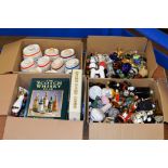 A LARGE COLLECTION OF WHISKY & ALCOHOL MINIATURES & CERAMIC DECANTERS OVER 4 BOXES