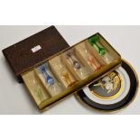 A BOXED SET OF 6 HARLEQUIN STEM GLASSES, A BRASS INLAID BOX & A CHOKIN WARE PLATE