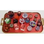 A TRAY CONTAINING 20 ASSORTED GLASS PAPER WEIGHTS