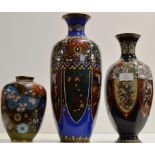 A GROUP OF 3 VARIOUS JAPANESE CLOISONNÉ VASES