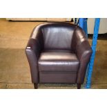 A MODERN BROWN LEATHER TUB CHAIR