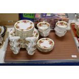 TRAY WITH QUANTITY ROYAL SUTHERLAND TEA & DINNER WARE