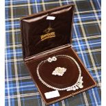 DECORATIVE COSTUME JEWELLERY SET IN BOX