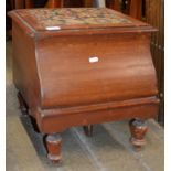 VICTORIAN MAHOGANY COMMODE