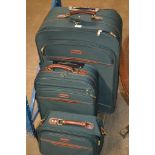 SET OF SUITCASES