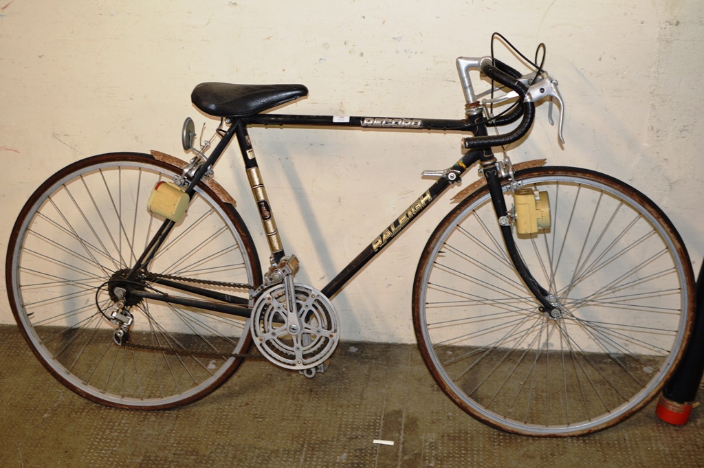 VINTAGE RALEIGH "RECORD" GENTS RACER BICYCLE