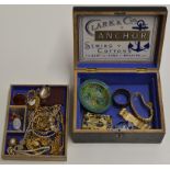 MAUCHLINE CLARK BOX WITH CHINESE SILVER SPOONS, COSTUME JEWELLERY, BROOCHES, RINGS, ETC