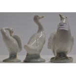 LLADRO DOVE TOGETHER WITH A LLADRO SWAN ORNAMENT & NAO SWAN ORNAMENT