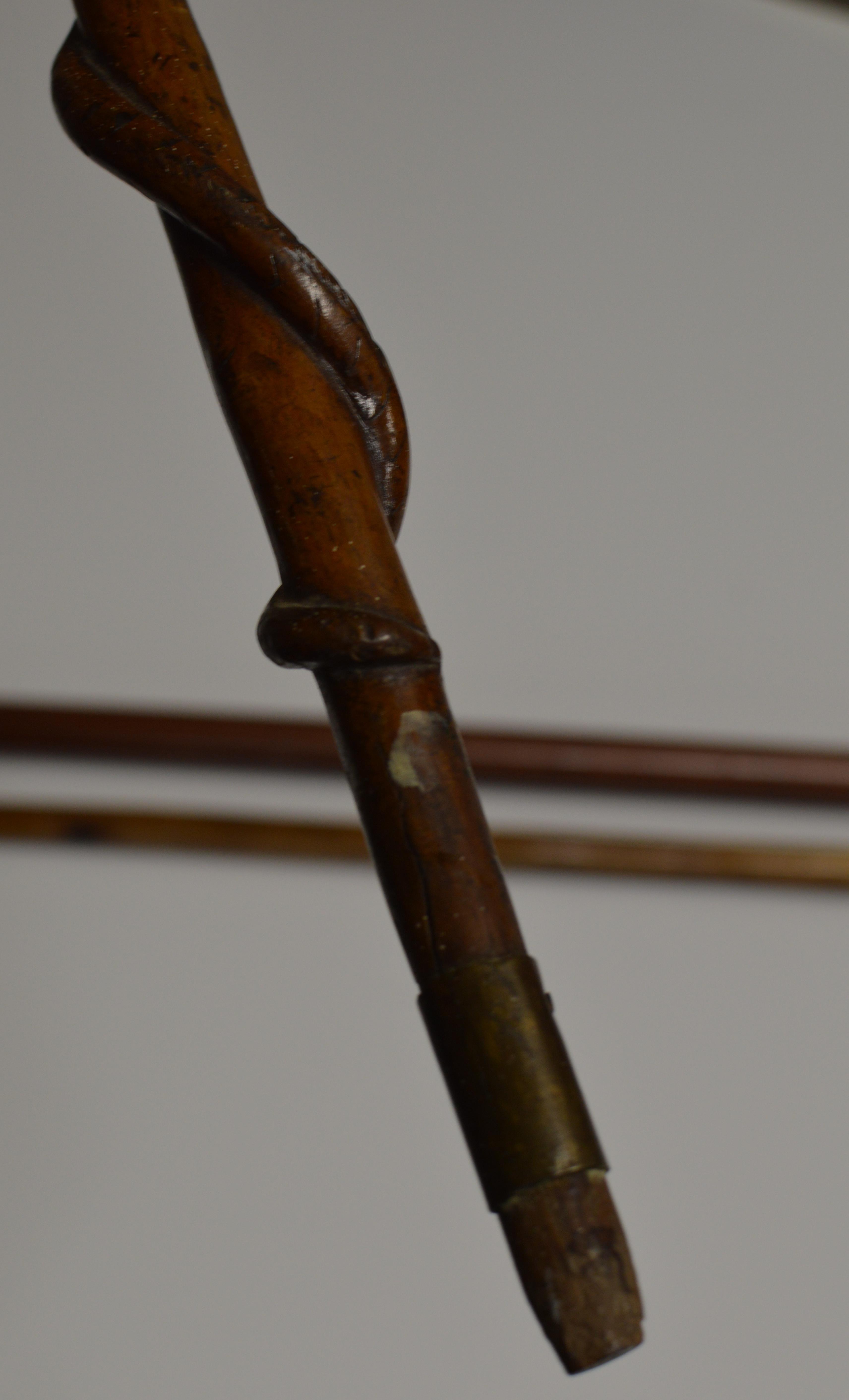 34½" OLD CARVED WOODEN WALKING STICK WITH THE HANDLE MODELLED AS A FEMALE FIGURE WITH OTHER - Image 8 of 8