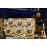 TRAY CONTAINING 6 PIECE SUSIE COOPER CUP & SAUCER SET TOGETHER WITH 2 VARIOUS VASES