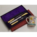CASED 3 PIECE BONE HANDLED CARVING SET, PART CARVING SET & A POTTERY TANKARD IN THE STYLE OF POOLE