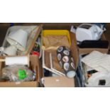 6 BOXES WITH VARIOUS TEA WARE, GENERAL CERAMICS, TABLE LAMPS, KITCHEN WARE, KETTLE, TOASTER,