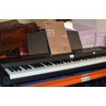 ROLAND DP-77 DIGITAL PIANO