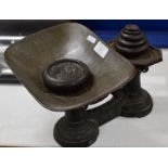 OLD KITCHEN SCALES WITH WEIGHTS