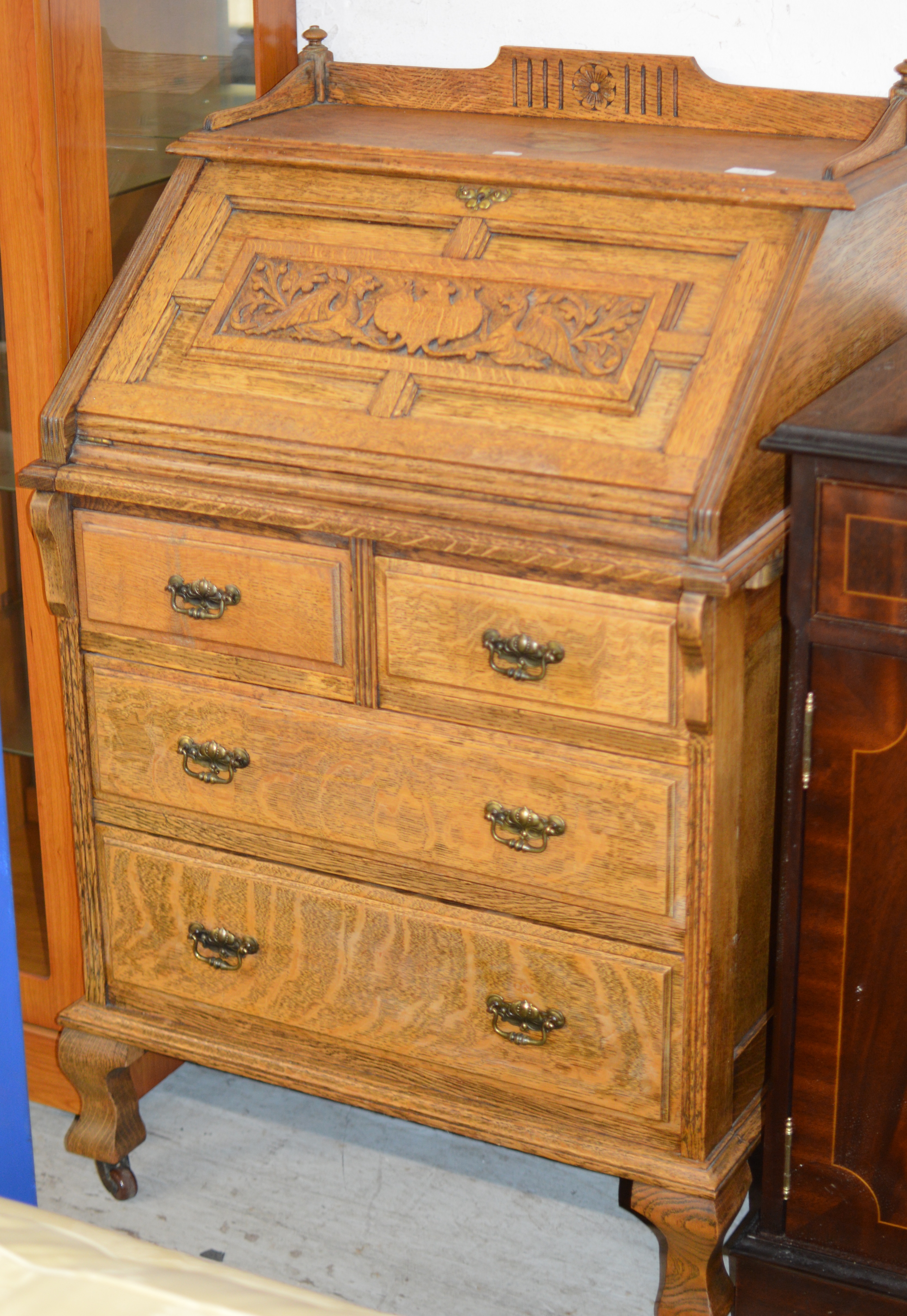 ORNATE OAK WRITING BUREAU