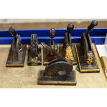 TRAY CONTAINING 6 VARIOUS VINTAGE PUNCHES
