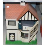 TUDOR STYLE DOLLS HOUSE