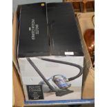 VACUUM IN BOX