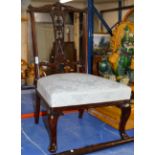 ORNATE VICTORIAN MAHOGANY BEDROOM CHAIR WITH PADDED SEAT
